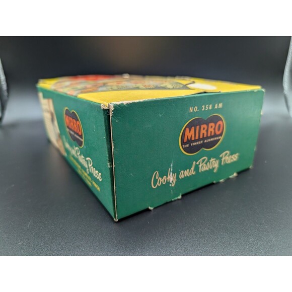 Vintage Mirro Cooky Pastry Press Set In Box - 358AM Aluminum USA w/box - Picture 3 of 9
